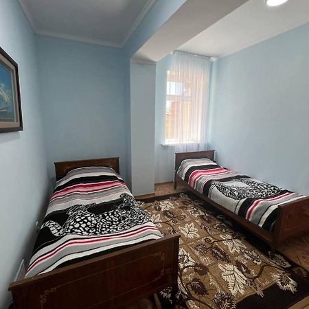 Tan Nuru Guest House Гостевой Дом Тан Нуру 촐폰아타 외부 사진