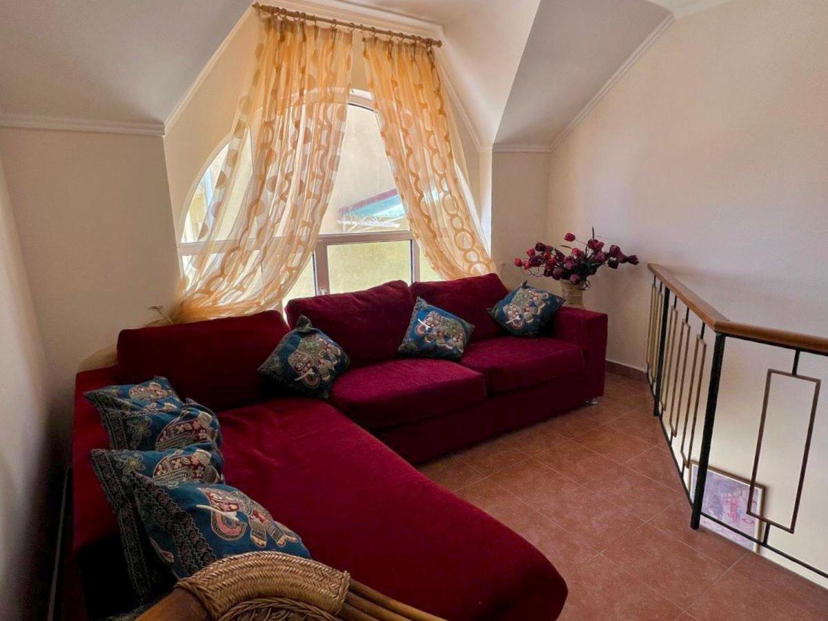 Tan Nuru Guest House Гостевой Дом Тан Нуру 촐폰아타 외부 사진