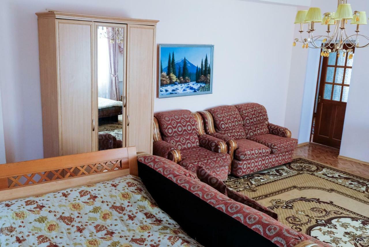 Tan Nuru Guest House Гостевой Дом Тан Нуру 촐폰아타 외부 사진